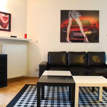 Chic In The Center Of Krakow. Free Parking. Апартаменты