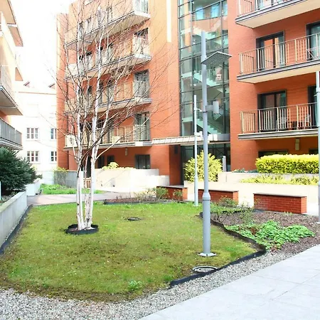 Апартаменты Chic In The Center Of Krakow. Free Parking. *