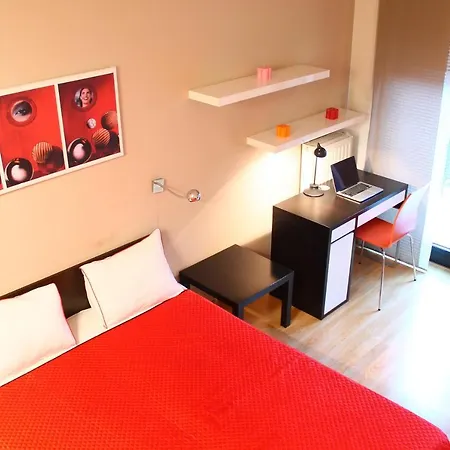 Chic In The Center Of Krakow. Free Parking.